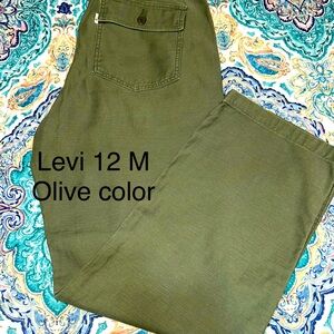 Levi’s olive pants